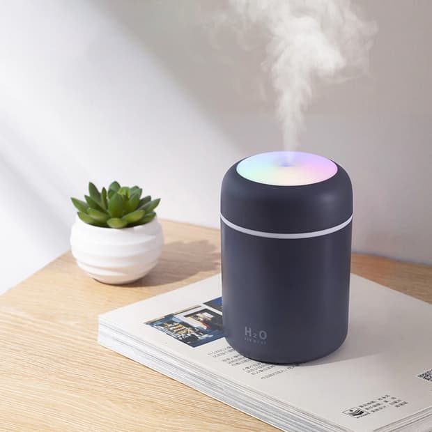 Dazzle Ultrasonic Humidifier and Aroma Diffuser with Ambient Light — View 2